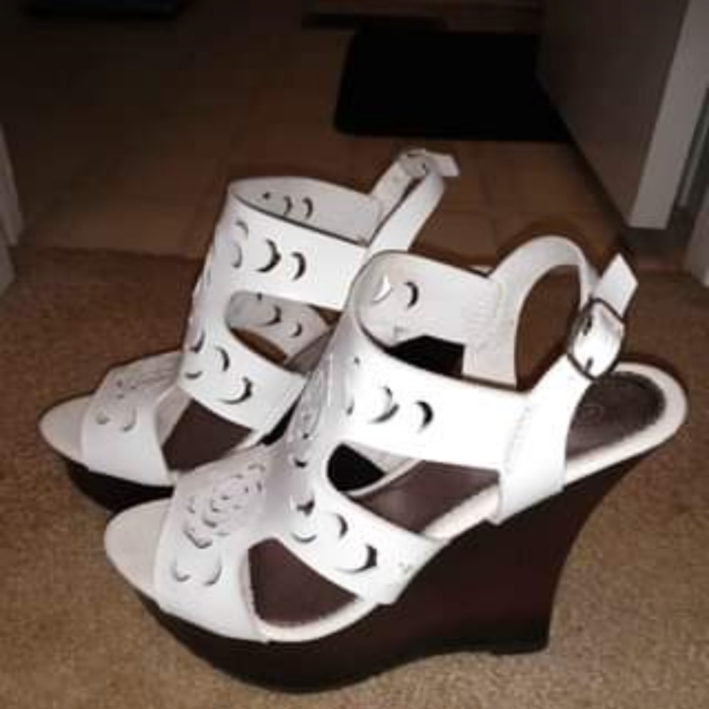 Womens Shoes